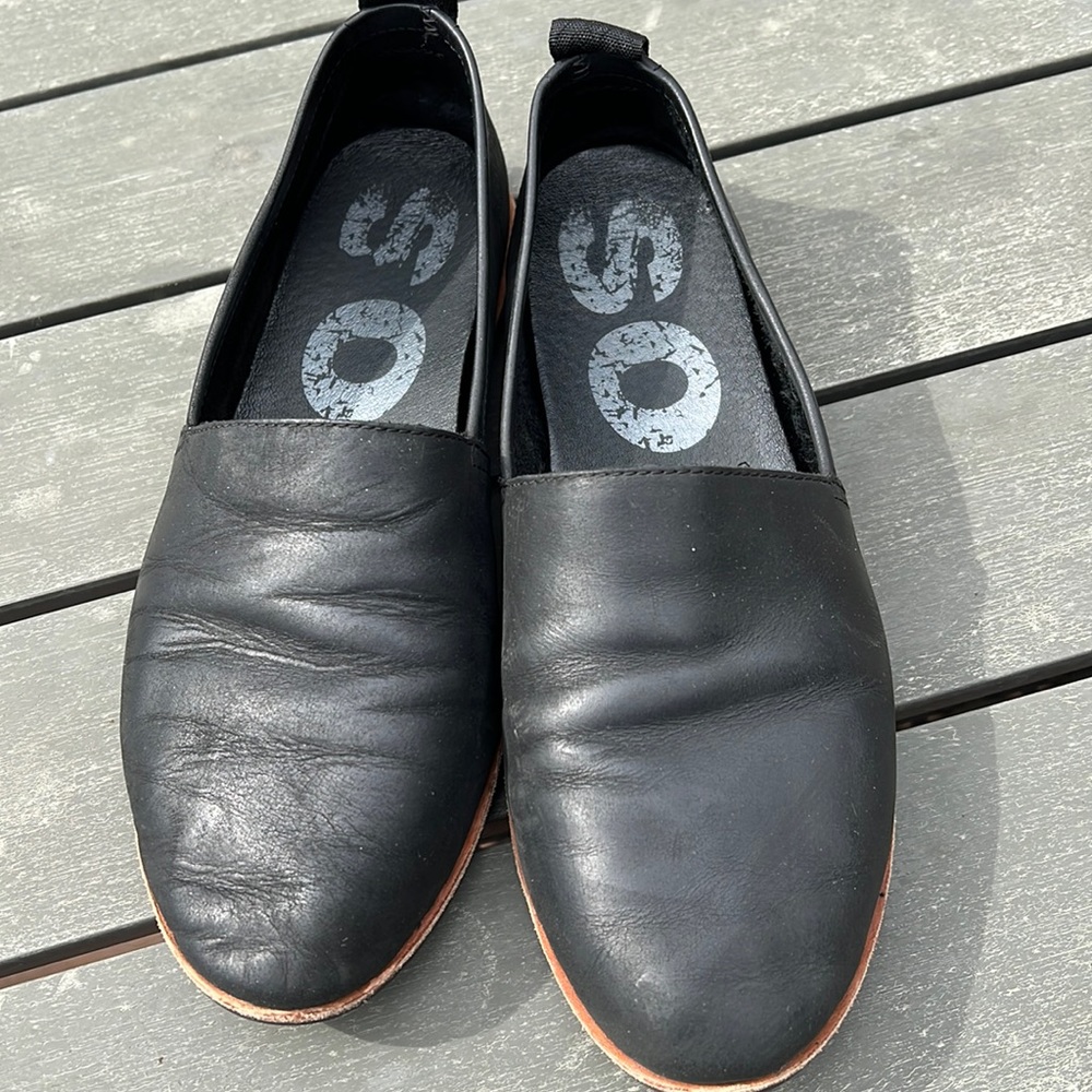 Sorel  Ella flats black 9.5 excellent preowned condition.